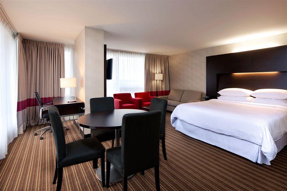 Four Points By Sheraton Levis Convention Centre Lévis Exterior foto